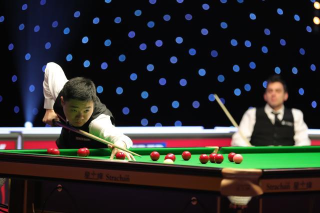 爱游戏娱乐-丁俊晖连丢三赛点不敌奥沙利文 大师赛惨遭一轮游